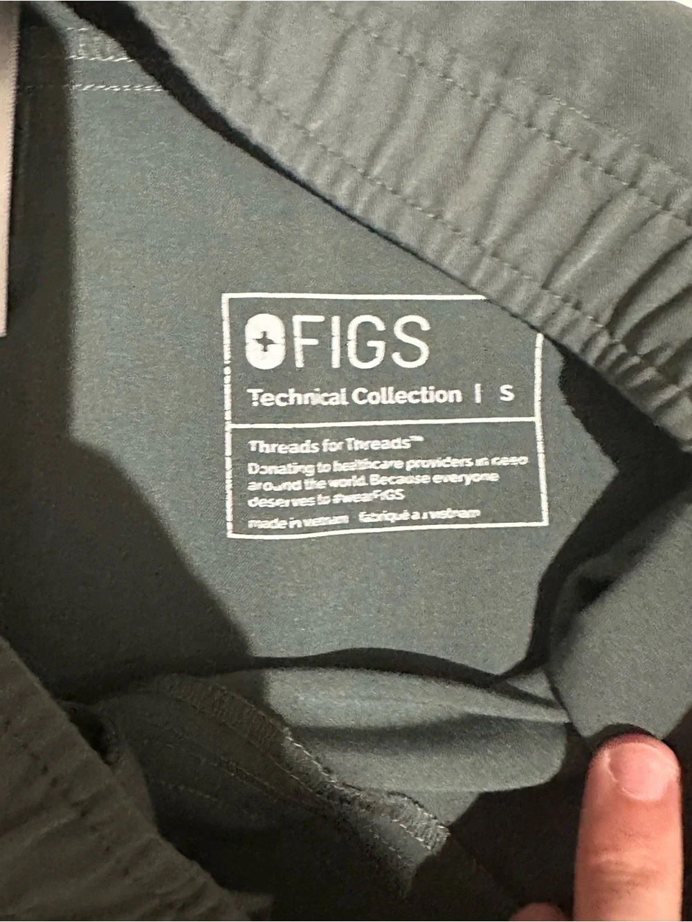 Figs Men's Technical Collection Green Jogger Pants - Size Small